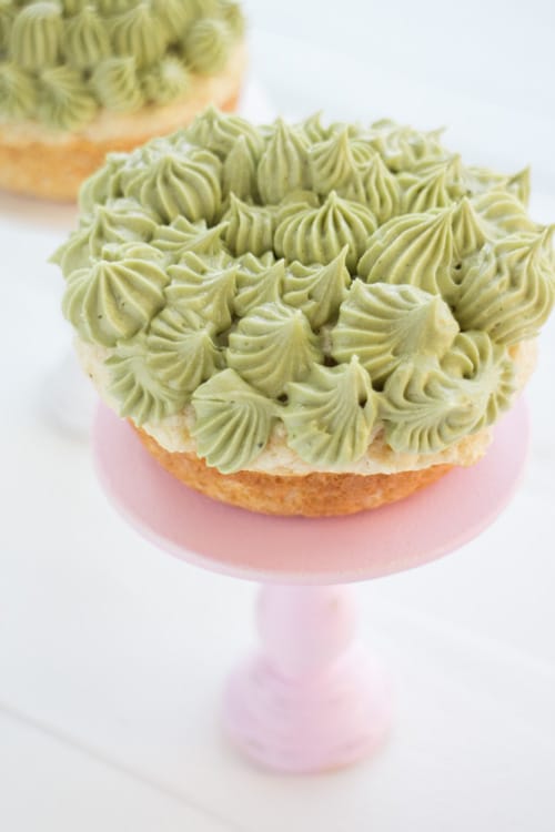Perfect Baked Matcha Donuts: Achieve Optimal Flavor & Texture